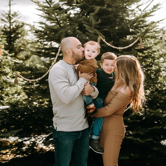 Meet your Posher, Jessica - Picture 1 of 1